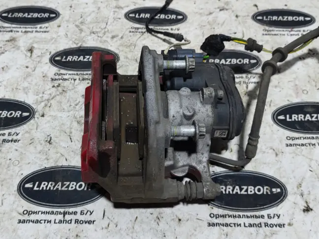 Суппорт задний правый Range Rover L494 306DT 3.0