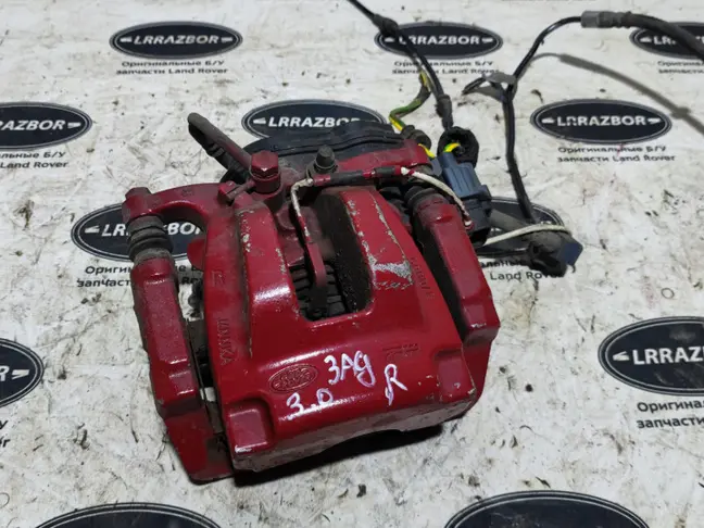 Суппорт задний правый Range Rover L494 306DT 3.0