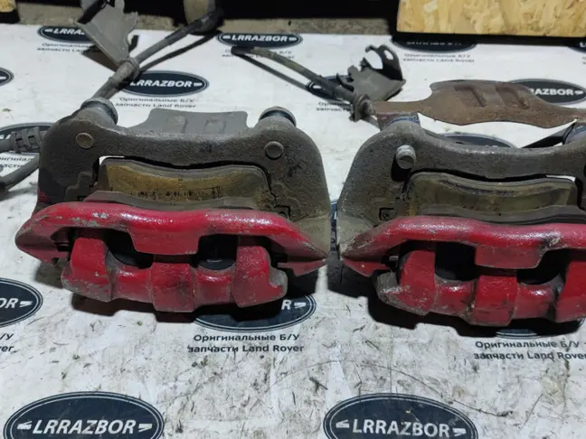 Суппорт передний пара Range Rover Sport 2