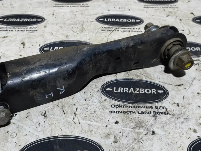 Рычаг задний развальный правый Range Rover L494