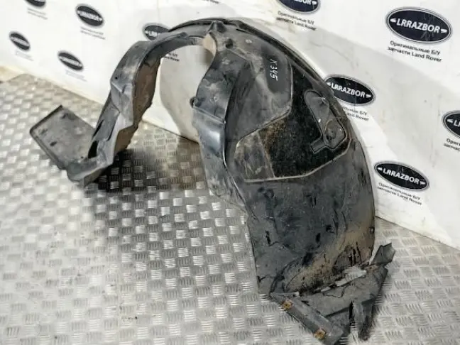 Подкрылок передний левый Range Rover L322 05-12