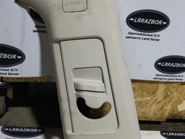 Обшивки стойки задняя Range Rover L322 09-12