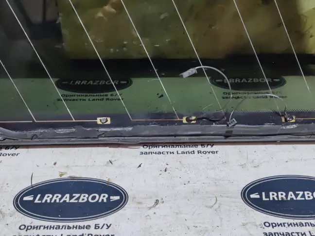 Стекло кузовное глухое правое Range Rover L322