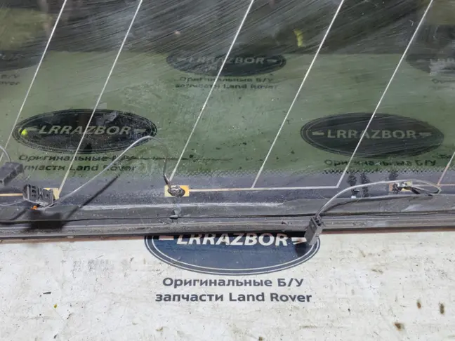 Стекло кузовное глухое левое Range Rover L322