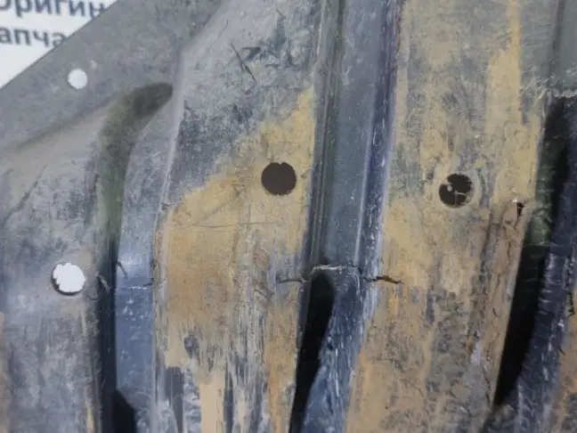 Защита пыльник радиатора Range Rover L322 02-12