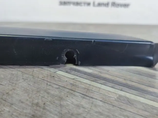 Молдинг стойки левый Range Rover L322 02-12