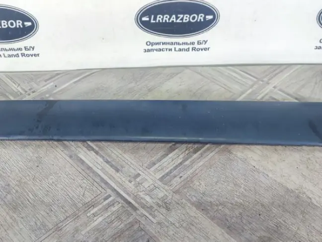 Молдинг стойки левый Range Rover L322 02-12