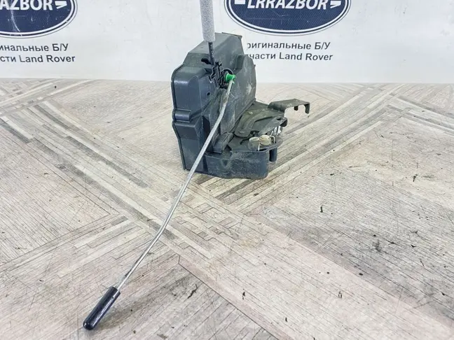 Замок двери передний правый Range Rover 3 L322