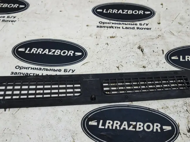 Решетка на впуск Land Rover Range Rover 3 L322 09+