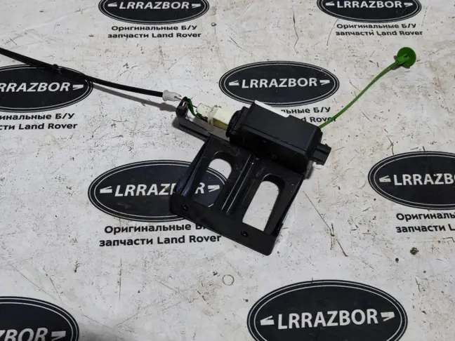 Замок лючка бензобака Range Rover L322 02-12