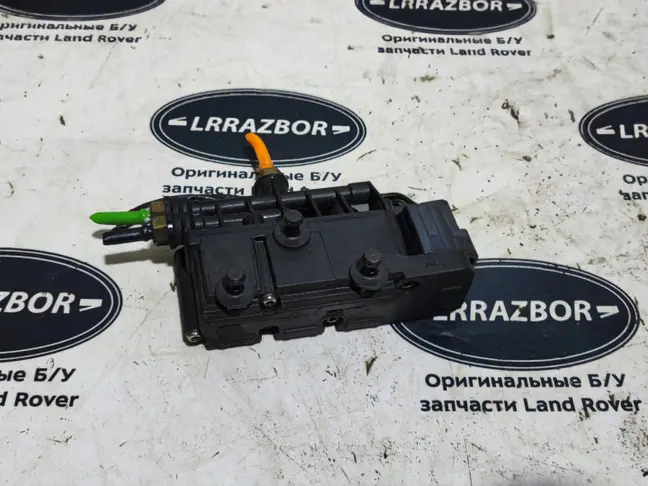 Блок клапанов подвески задний Range Rover L322