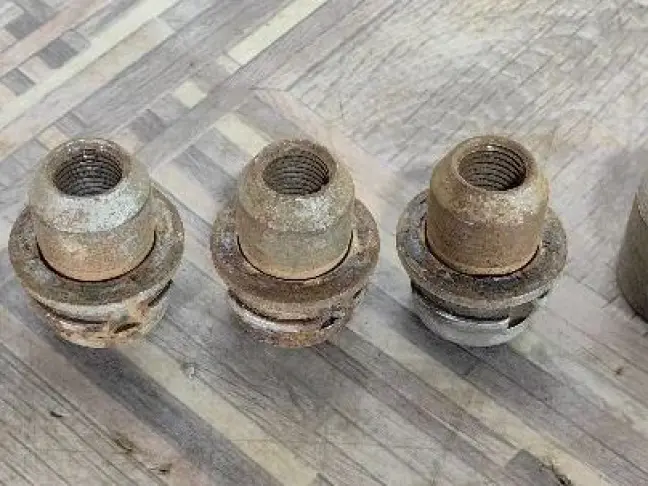 Секретка на колеса комплект Range Rover L322 L320