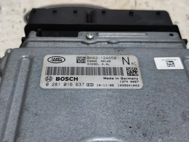 ЭБУ двигателем Land Rover Range Rover L322 448DT