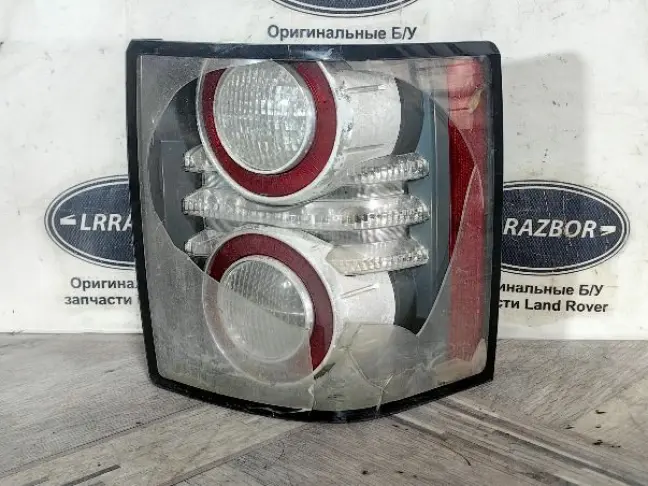 Фонарь правый битый Range Rover L322 2009-2012