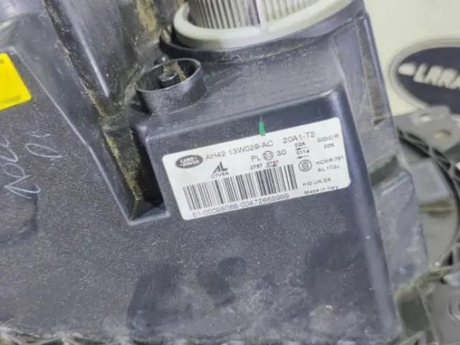 Фары Range Rover 3 L322 2009-2012 ксенон