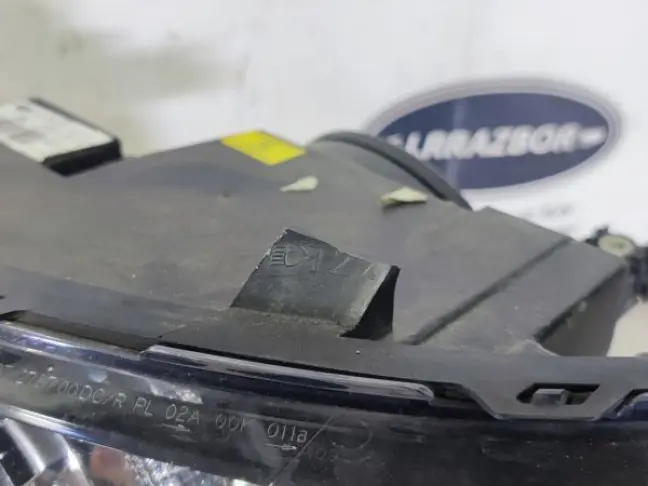 Фары Range Rover 3 L322 2009-2012 ксенон