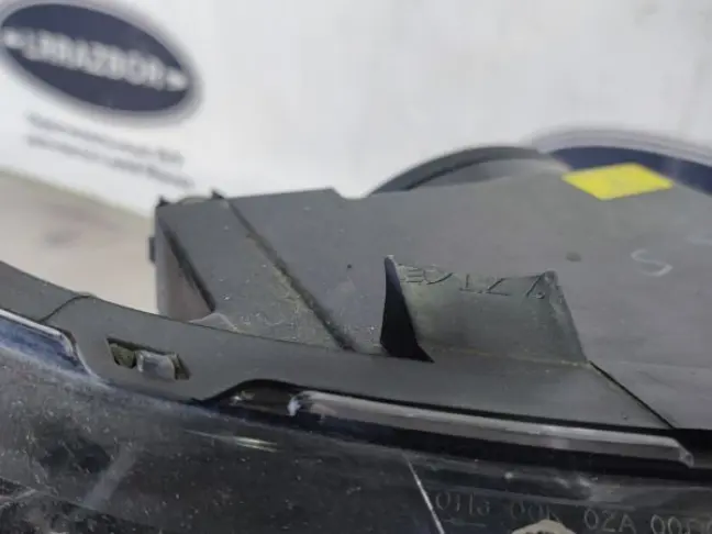 Фары Range Rover 3 L322 2009-2012 ксенон