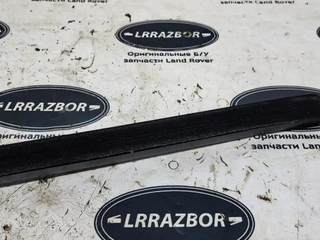 Бархотка передняя правая Range Rover 3 L322 02-12