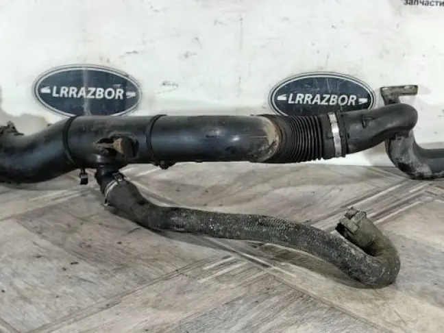 Патрубок воздушный левый Range Rover L322 448DT