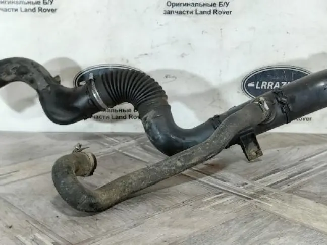 Патрубок воздушный левый Range Rover L322 448DT
