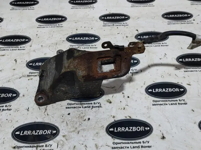 Кронштейн ДВС правый Range Rover L322 4.4 448DT