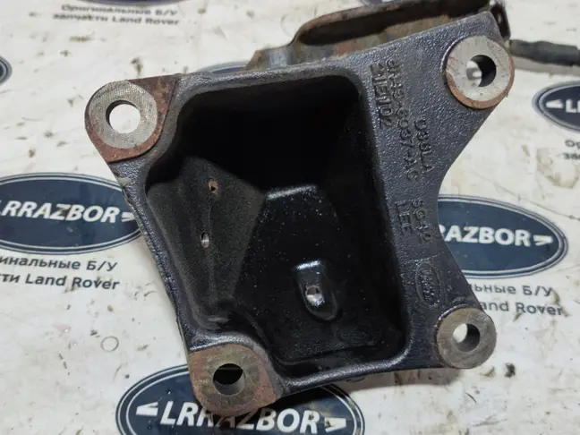 Кронштейн ДВС правый Range Rover L322 4.4 448DT