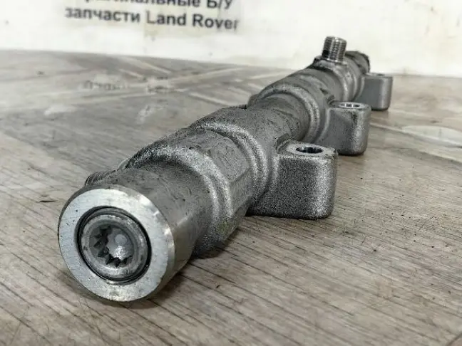 Рампа топливная левая Range Rover L322 4.4 448DT