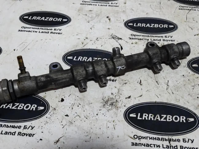 Рампа топливная правая Range Rover L322 4.4 448DT