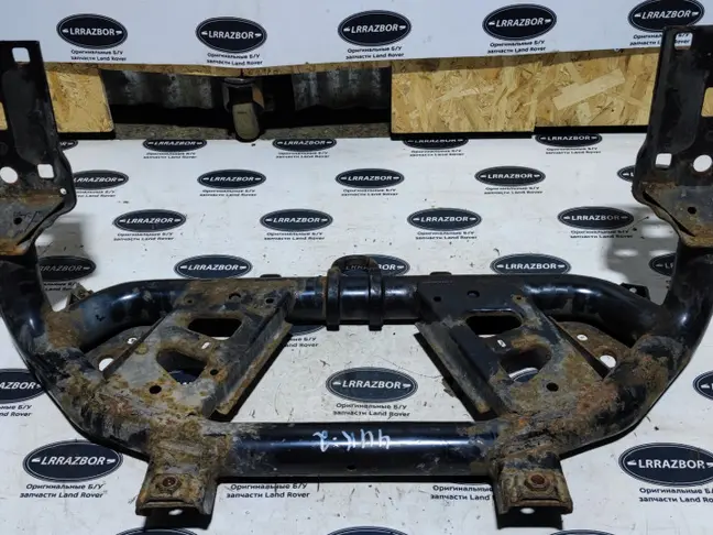 Опора радиатора Range Rover L322 05-12