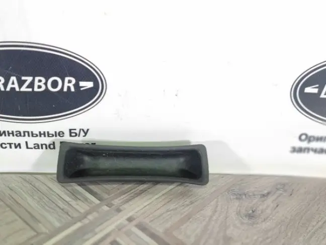 Вещевой отсек консоли  DISCOVERY 3 L319 05-09