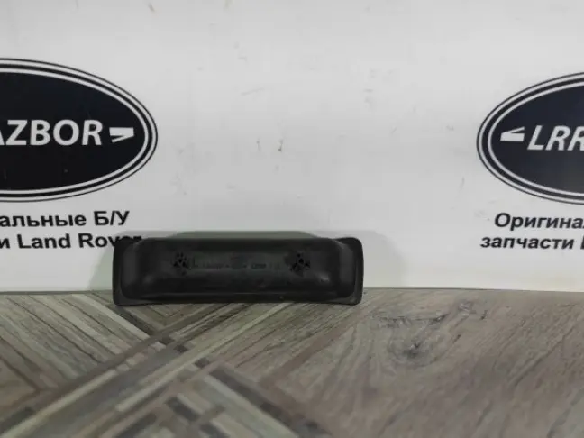 Вещевой отсек консоли  DISCOVERY 3 L319 05-09