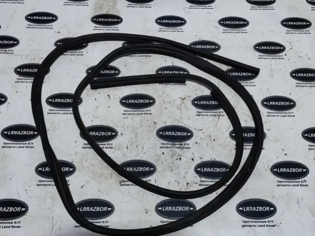 Уплотнитель капота Land Rover DISCOVERY 3/4 L319
