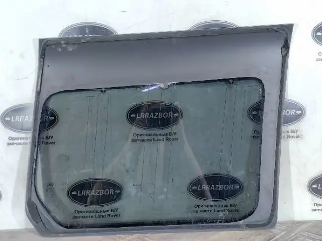 Стекло кузовное глухое левое DISCOVERY 3/4 L319