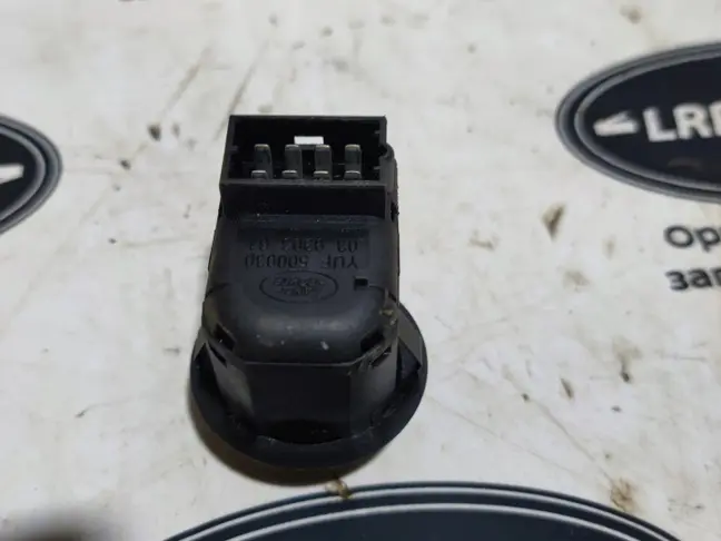 Кнопка регулировки зеркал DISCOVERY 3 L319