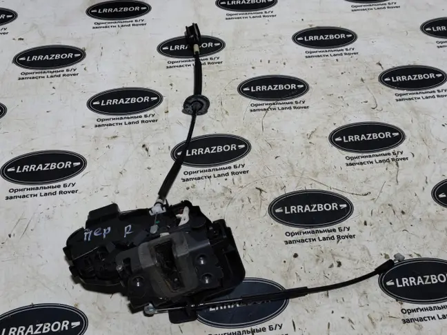 Замок двери передний правый DISCOVERY 3/4 L319