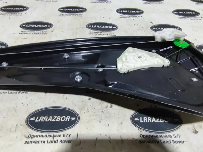 Стеклоподъемник задний левый DISCOVERY 3 L319