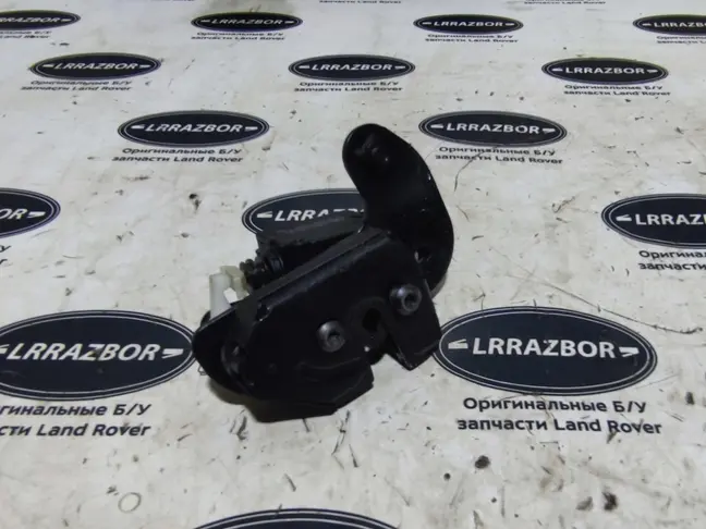 Замок откидного борта левый DISCOVERY 3 L319