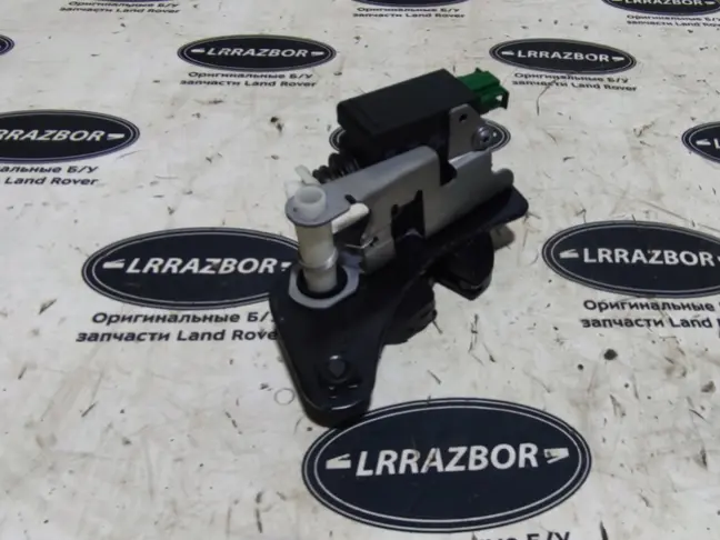 Замок откидного борта правый DISCOVERY 3 L319