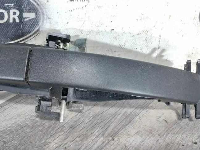 Ручка двери задняя правая DISCOVERY 3 L319 05-09