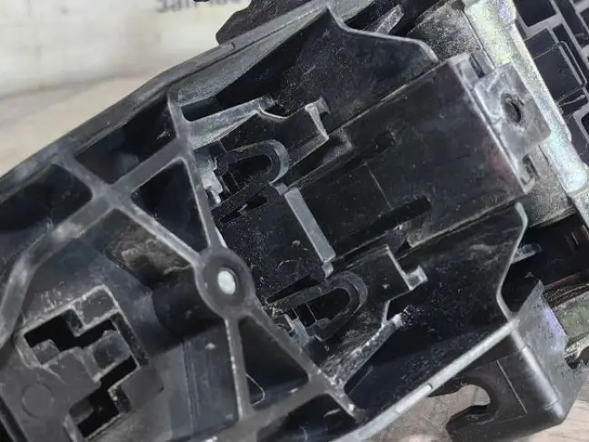 Ручка двери задняя правая DISCOVERY 3 L319 05-09