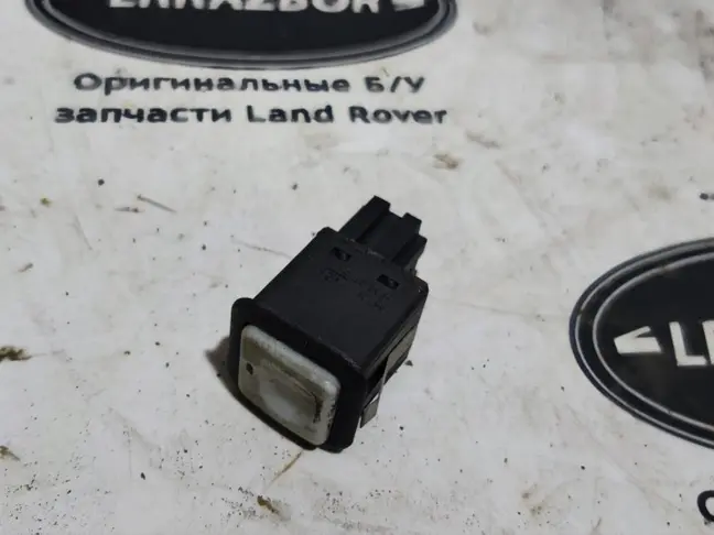 Кнопка открывания борта DISCOVERY 3/4 L319 05-14