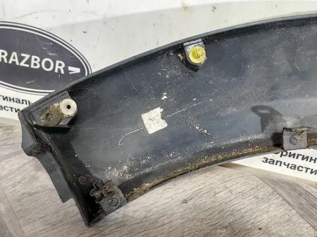 Молдинг заднего крыла правого DISCOVERY 3 L319