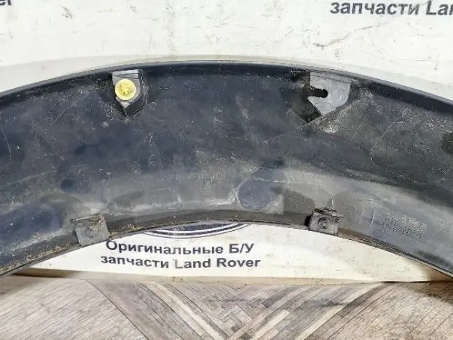 Молдинг заднего крыла правого DISCOVERY 3 L319