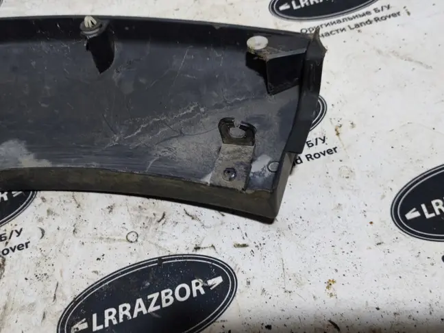 Молдинг заднего крыла левого DISCOVERY 3 L319
