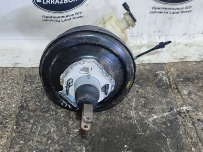 Вакуумник тормозной DISCOVERY 3 L319 05-09