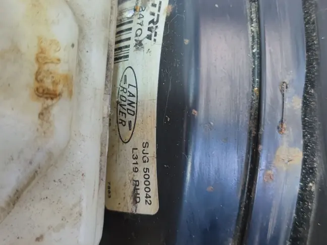 Вакуумник тормозной DISCOVERY 3 L319 05-09