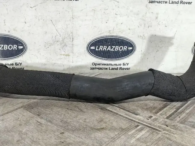 Патрубок интеркулера правый DISCOVERY 3 L319 2.7