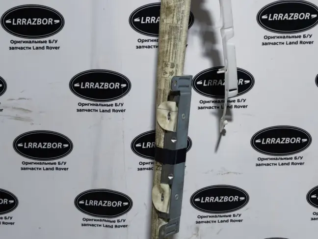 Шторка безопасности левая Discovery 3/4 L319