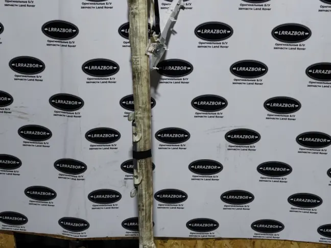 Шторка безопасности правая Discovery 3/4 L319