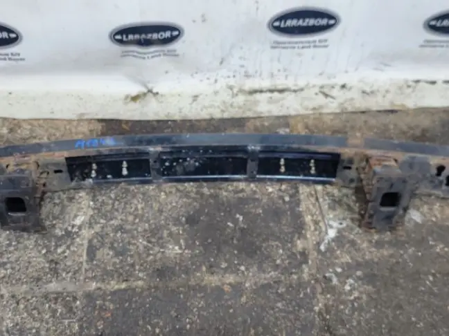 Усилитель переднего бампера DISCOVERY 3/4 L319